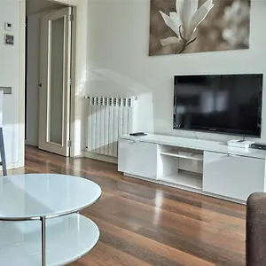 https://apartamento-via-augusta-153.topbarcelonahotels.com